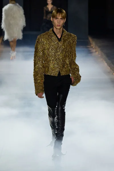 Look 41
